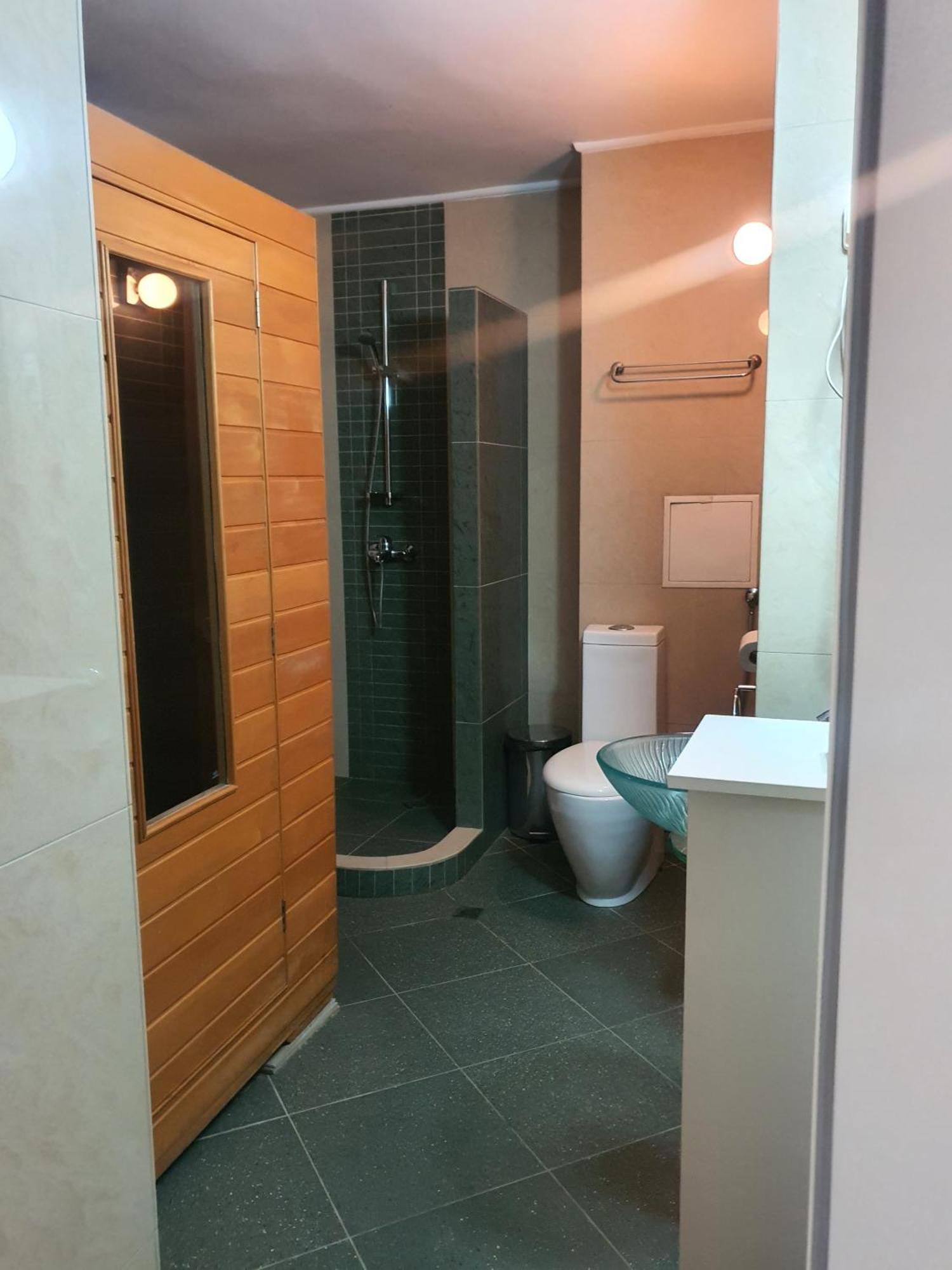 Family Hotel Central Μπουργκάς Εξωτερικό φωτογραφία
