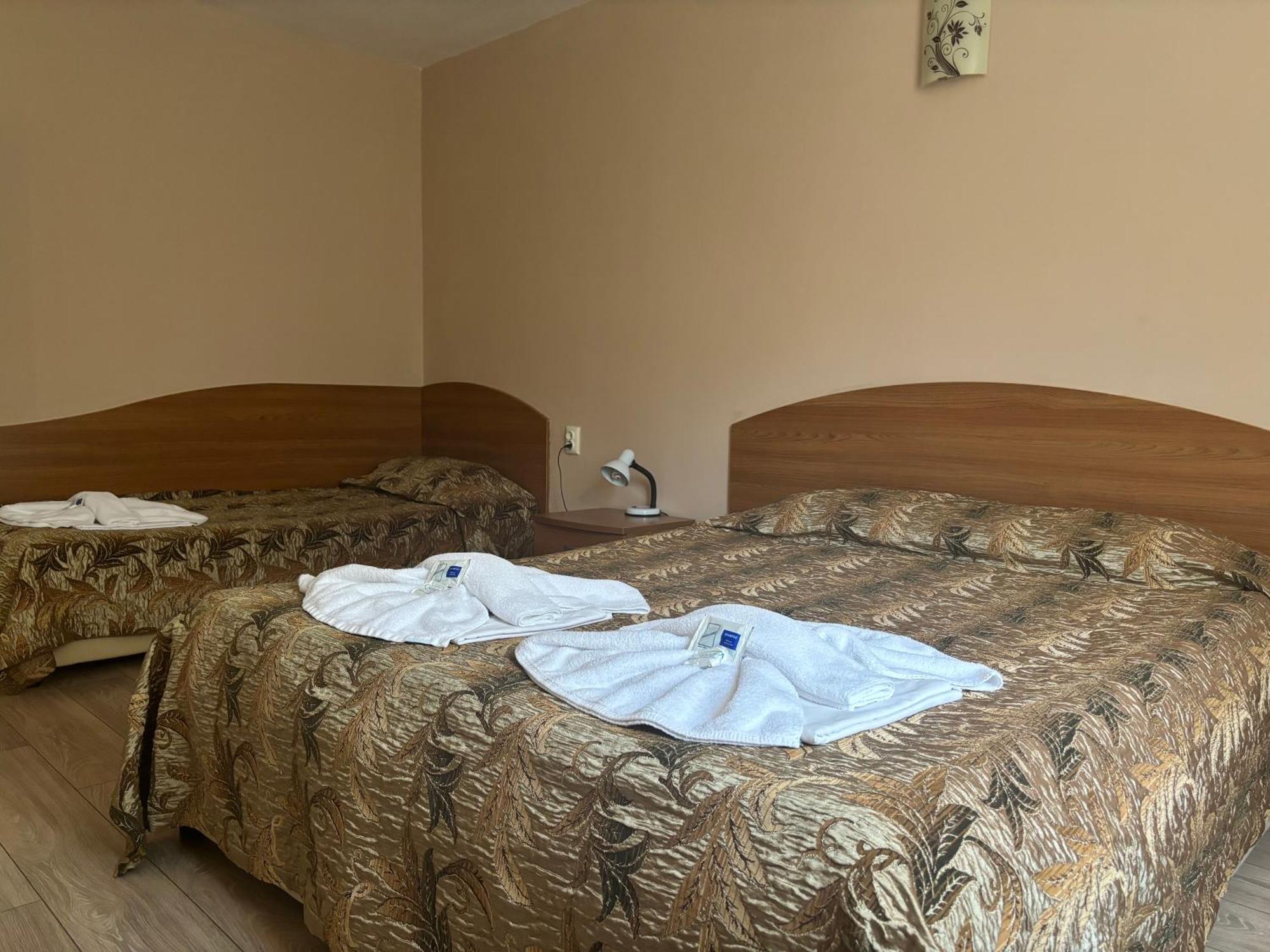 Family Hotel Central Μπουργκάς Εξωτερικό φωτογραφία