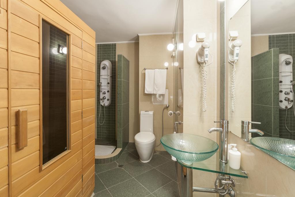 Family Hotel Central Μπουργκάς Δωμάτιο φωτογραφία